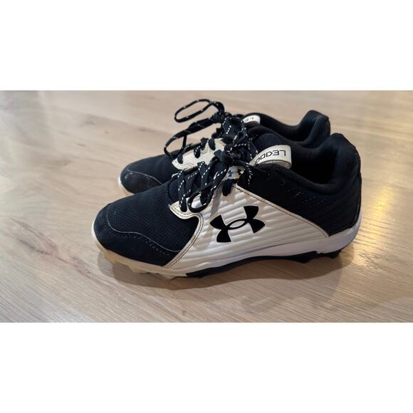 Under Armour Leadoff Low RM Boys’ Baseball Cleats size 3.5Y - Picture 1 of 6